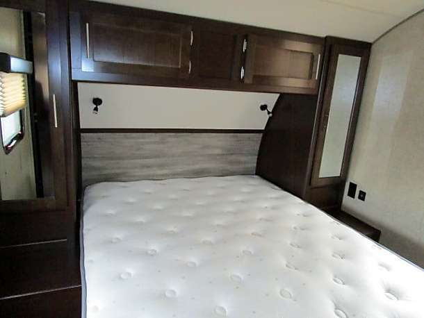 Cathcart RVs | 6888 Obispo Ave, Long Beach, CA 90805, USA | Phone: (310) 436-5634