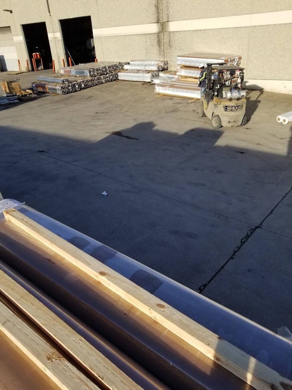 Roofing Supply Group, A Beacon Roofing Supply Company | 2251 Stemmons Trail, Dallas, TX 75220, USA | Phone: (214) 560-9925