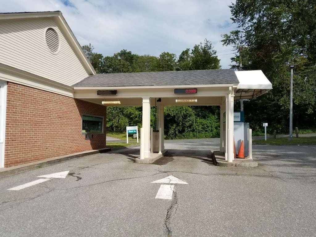 Union Savings Bank | 24 CT-39, New Fairfield, CT 06812, USA | Phone: (203) 746-7913