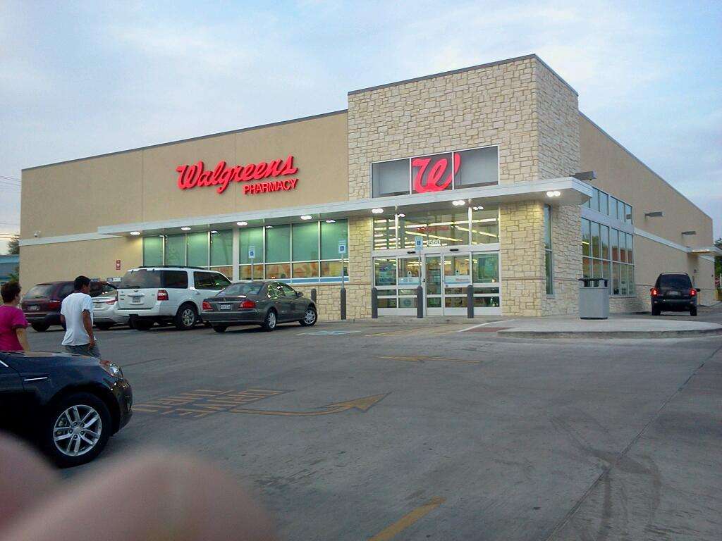 Walgreens | 1560 Bandera Rd, San Antonio, TX 78228, USA | Phone: (210) 432-7334