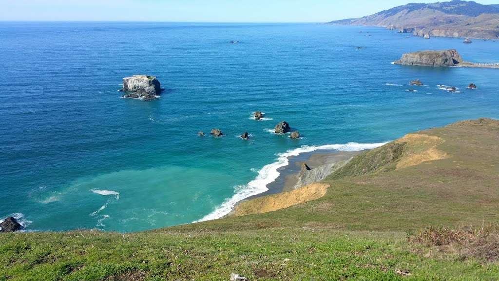 Kortum Trail Parking Lot | Shell Beach, Bodega Bay, CA 94923, USA