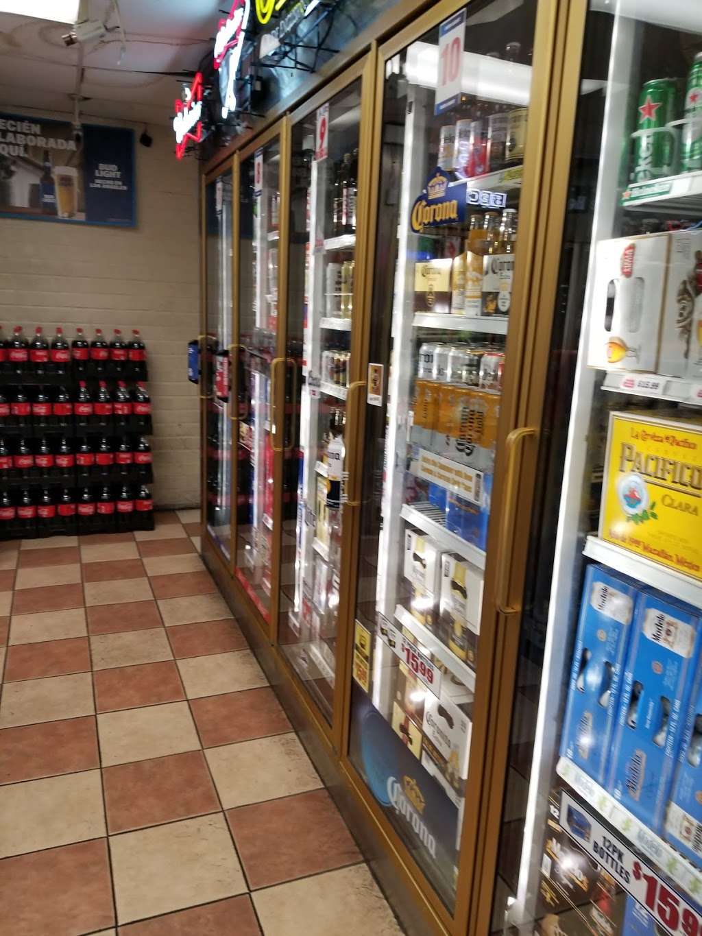 Helens Liquor | 12512 Atlantic Ave, Lynwood, CA 90262, USA