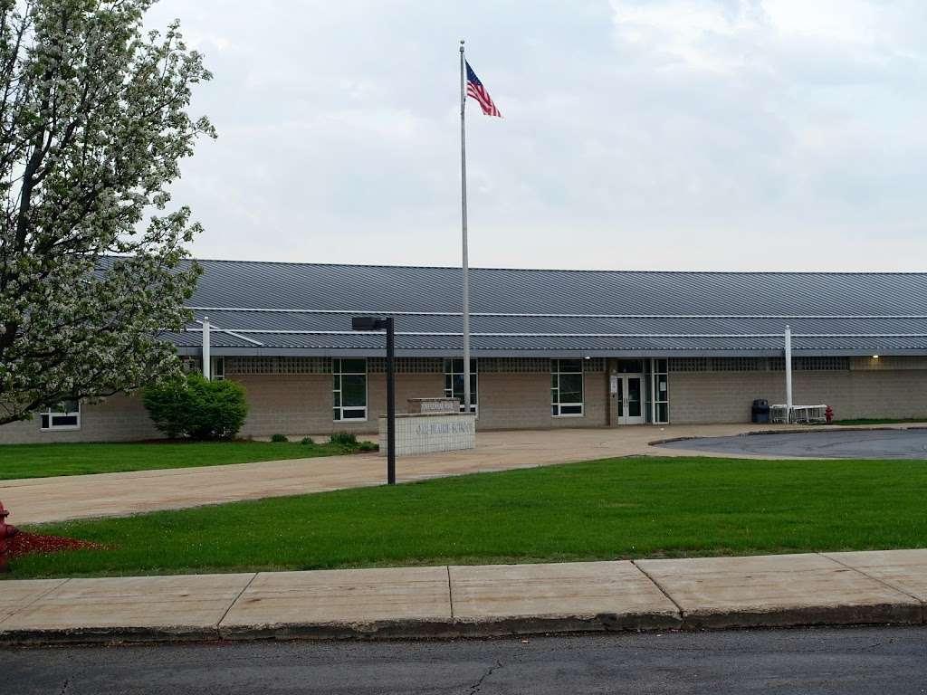 Oak Prairie Junior High School | 6750, 15161 South Gougar Road, Homer Glen, IL 60491 | Phone: (815) 836-2724