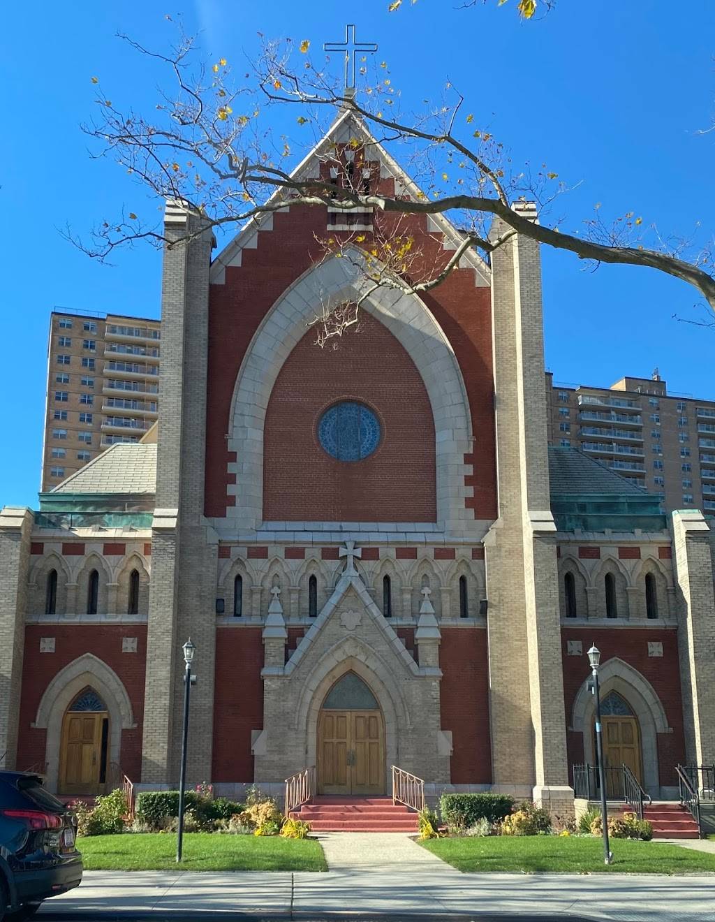 Guardian Angel RC Church | 2978 Ocean Pkwy, Brooklyn, NY 11235, USA | Phone: (718) 266-1561