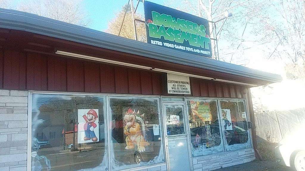 Bowsers Basement | 186 Broadway, Taunton, MA 02780, USA | Phone: (508) 386-2360