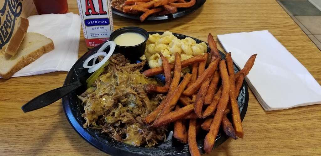 Johnny Rogers BBQ & Burgers | 3709 Concord Pkwy S, Concord, NC 28027, USA | Phone: (704) 721-2271
