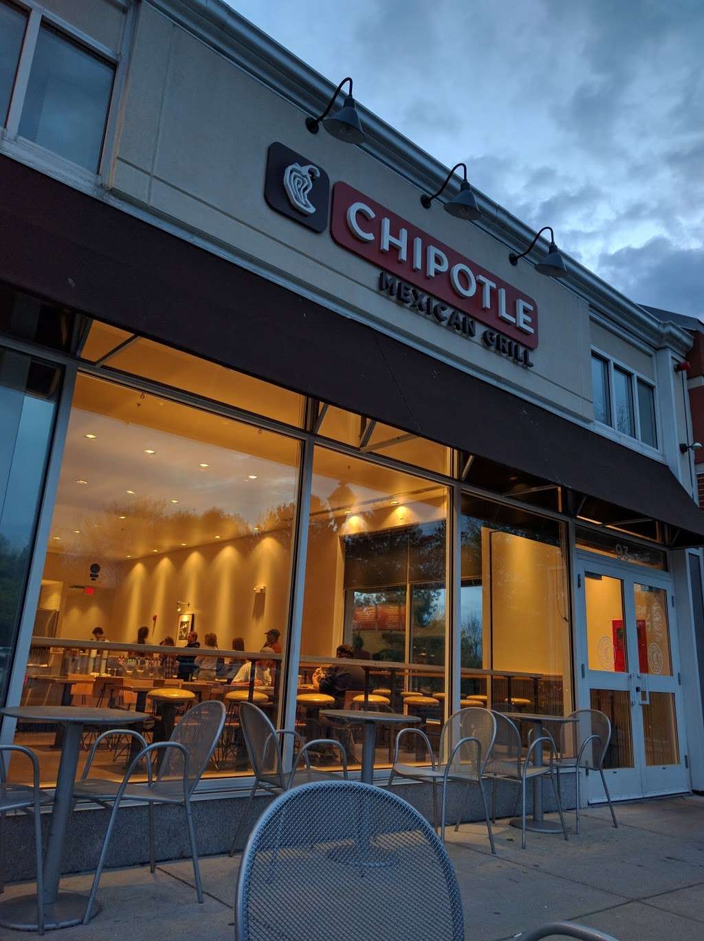 Chipotle Mexican Grill | 93 Turnpike St, North Andover, MA 01845, USA | Phone: (978) 688-1883