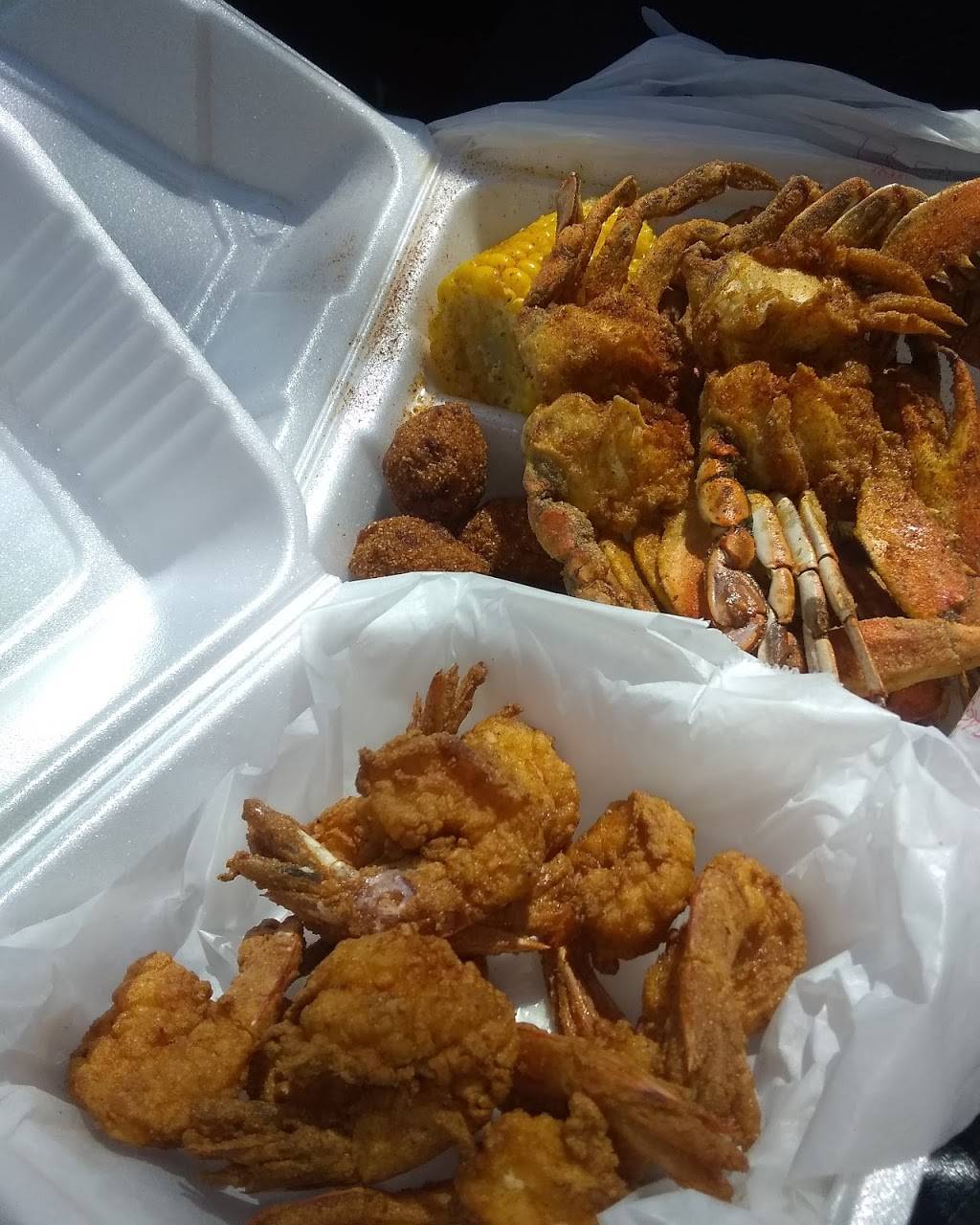 T N Crab Shack | 2120 E Sligh Ave, Tampa, FL 33610, USA | Phone: (813) 237-2488