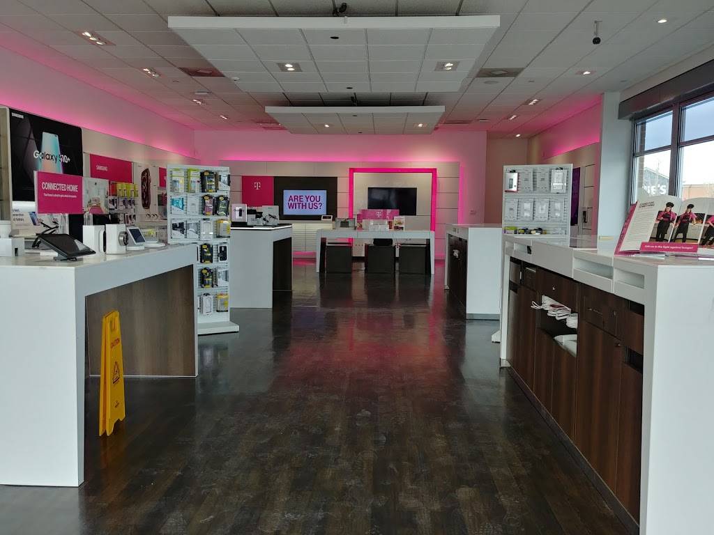 T-Mobile | 23063 W Outer Dr, Allen Park, MI 48101, USA | Phone: (313) 565-0263