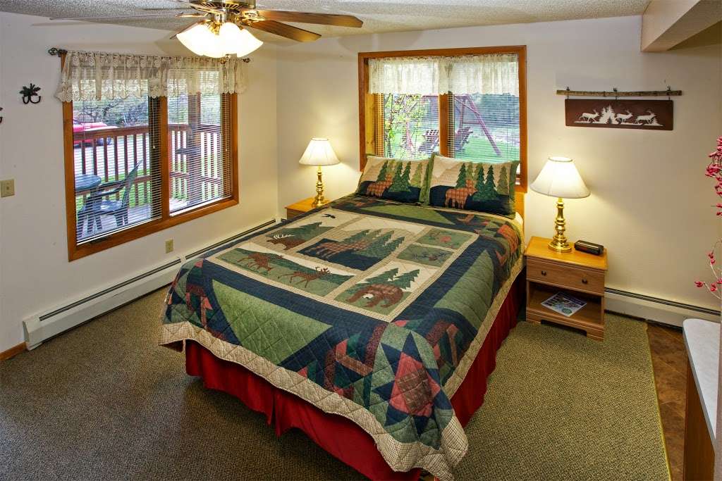 Aspen Winds on Fall River | 1051 Fall River Ct, Estes Park, CO 80517, USA | Phone: (970) 586-6010