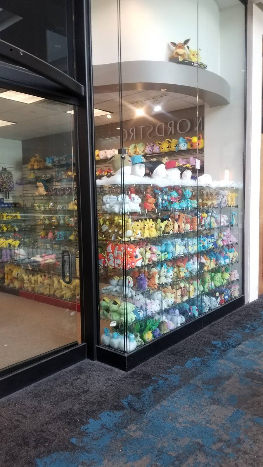 Pokemaniacs | 2901 S Capital of Texas Hwy, Austin, TX 78746, USA | Phone: (512) 257-2510