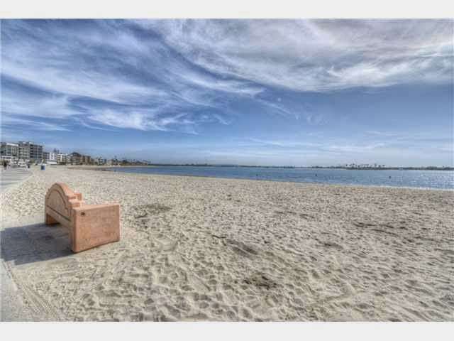 Coastal View Homes | 3953 Ocean Front Walk, San Diego, CA 92109, USA | Phone: (858) 779-1117