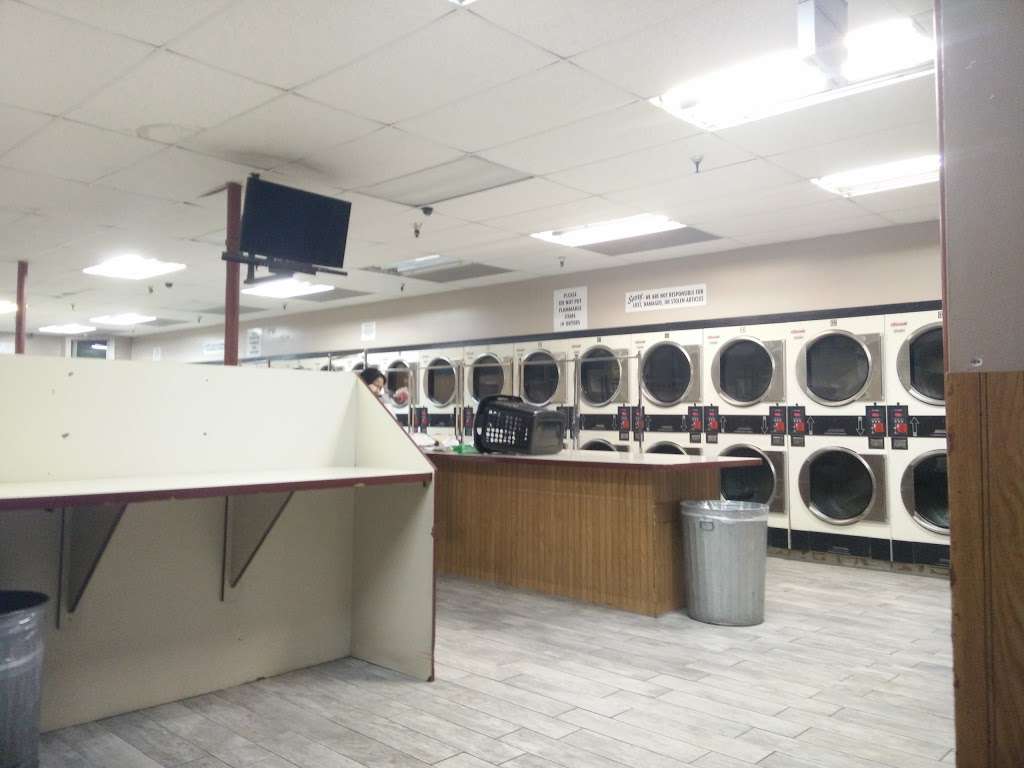 Westlake Laundry | 169 Southgate Ave, Daly City, CA 94015, USA | Phone: (650) 755-4392