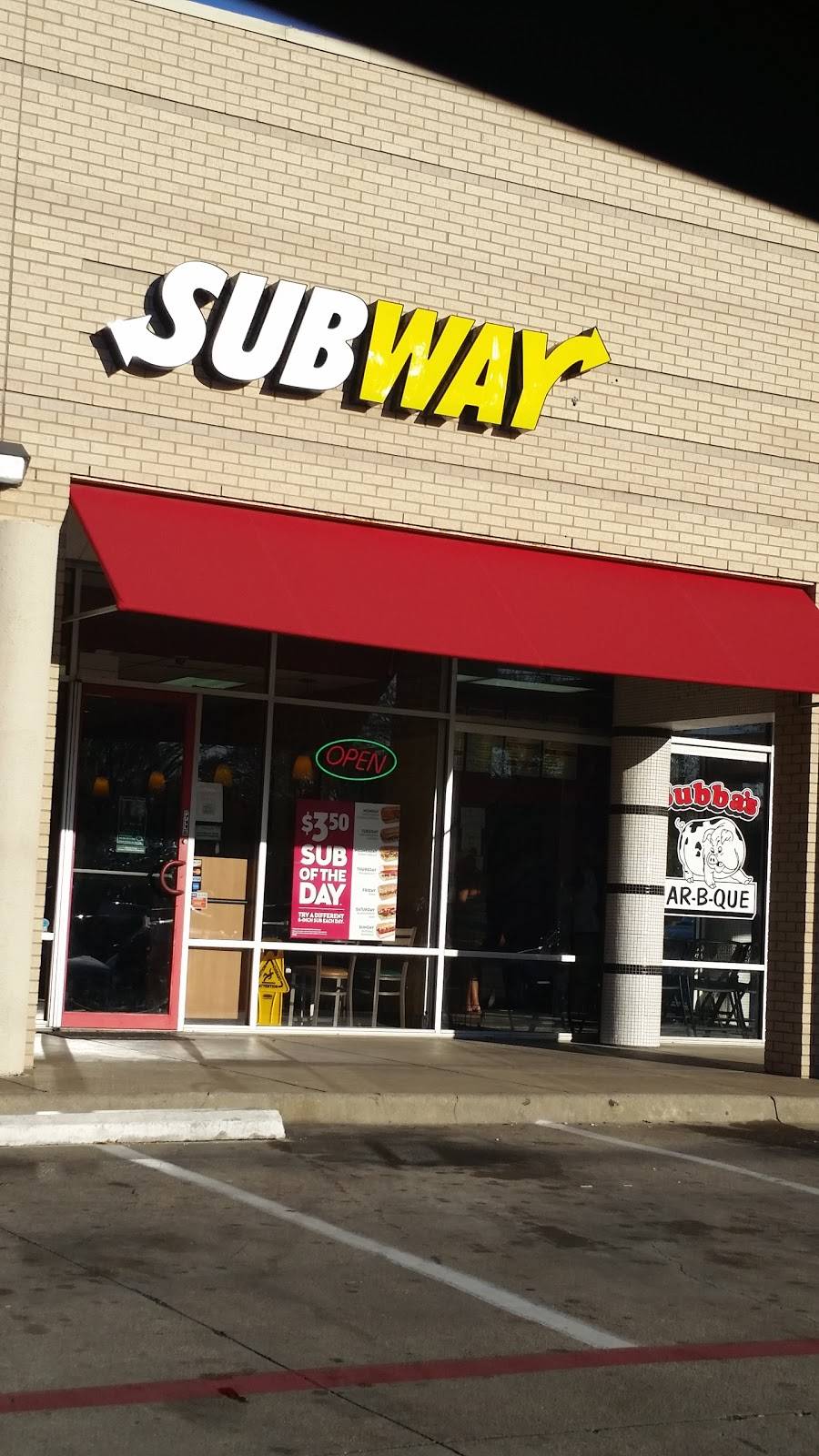 Subway | 4353 Gannon Ln #102, Dallas, TX 75237, USA | Phone: (972) 296-6000