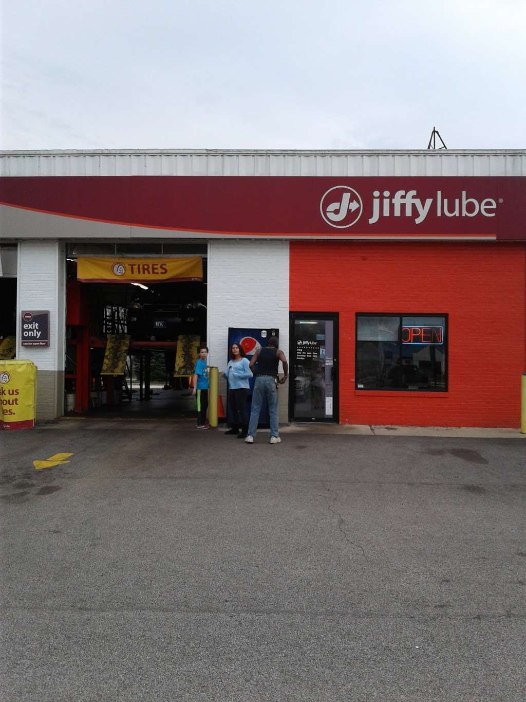 Jiffy Lube | 355 W Morthland Dr, Valparaiso, IN 46385 | Phone: (219) 462-7000