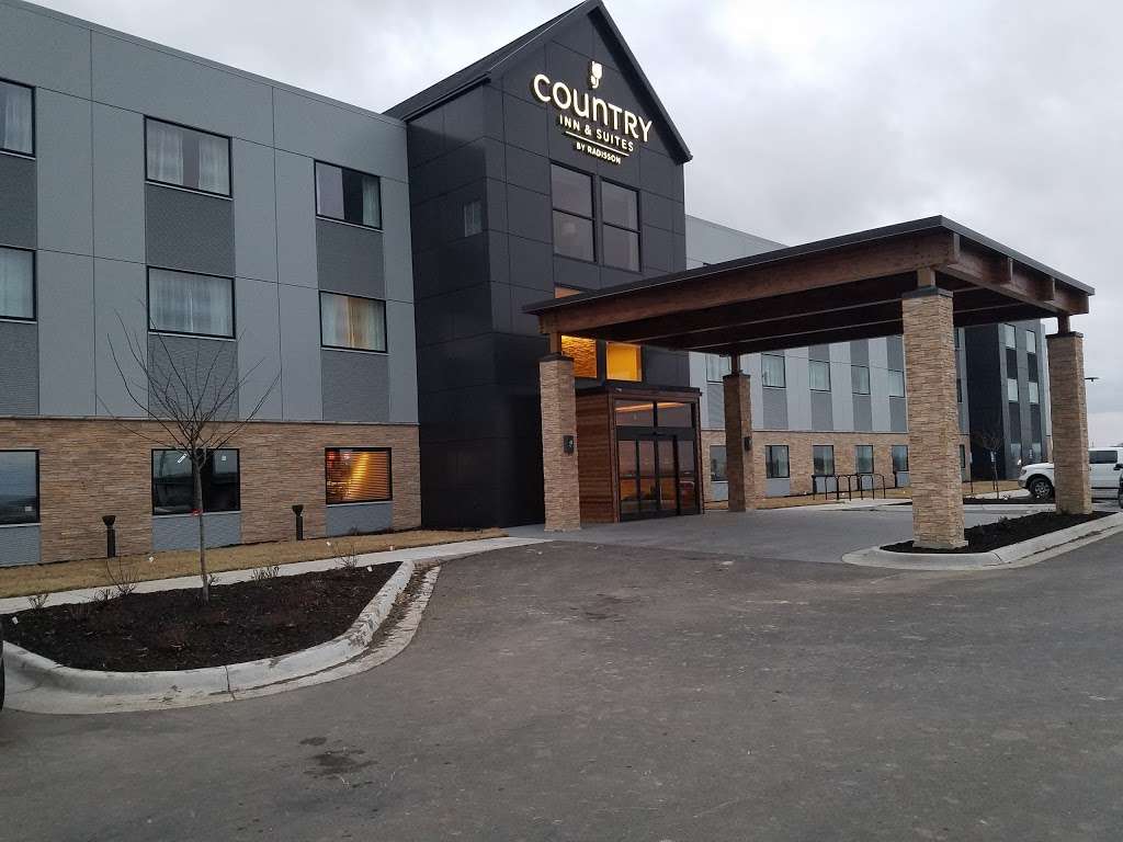 Country Inn & Suites by Radisson, Lawrence, KS | 2176 E 23rd St, Lawrence, KS 66046, USA | Phone: (785) 749-6010