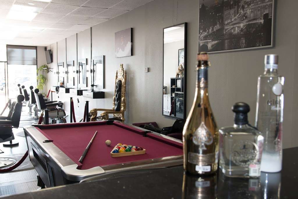 Xclusive Barber Lounge | 7411 Florence Ave, Downey, CA 90240, USA | Phone: (562) 440-1011