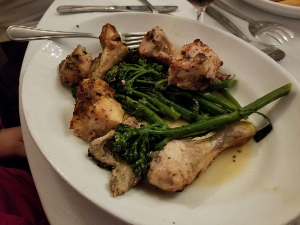 Matteos Trattoria | 300 W Jericho Turnpike, Huntington Station, NY 11746 | Phone: (631) 421-6001