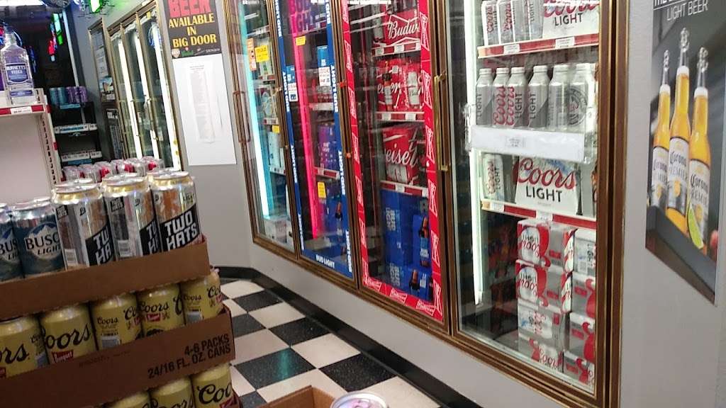 Wood Liquor | 111 Walnut St, Bonner Springs, KS 66012, USA | Phone: (913) 422-4400