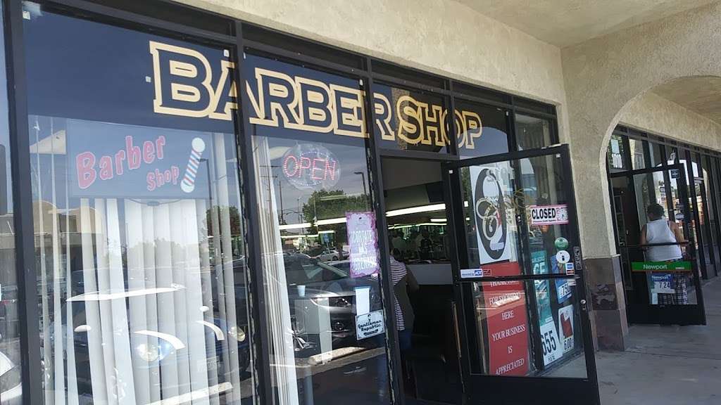 Classic barber shop | 1012 E Ave K, Lancaster, CA 93535, USA | Phone: (661) 425-3585