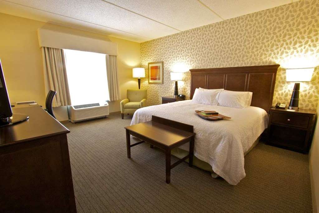 Hampton Inn Tunkhannock | 209 E Tioga St, Tunkhannock, PA 18657, USA | Phone: (570) 996-5866