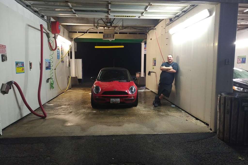 Elkton Car Wash | 501 N Bridge St, Elkton, MD 21921, USA | Phone: (410) 398-2022