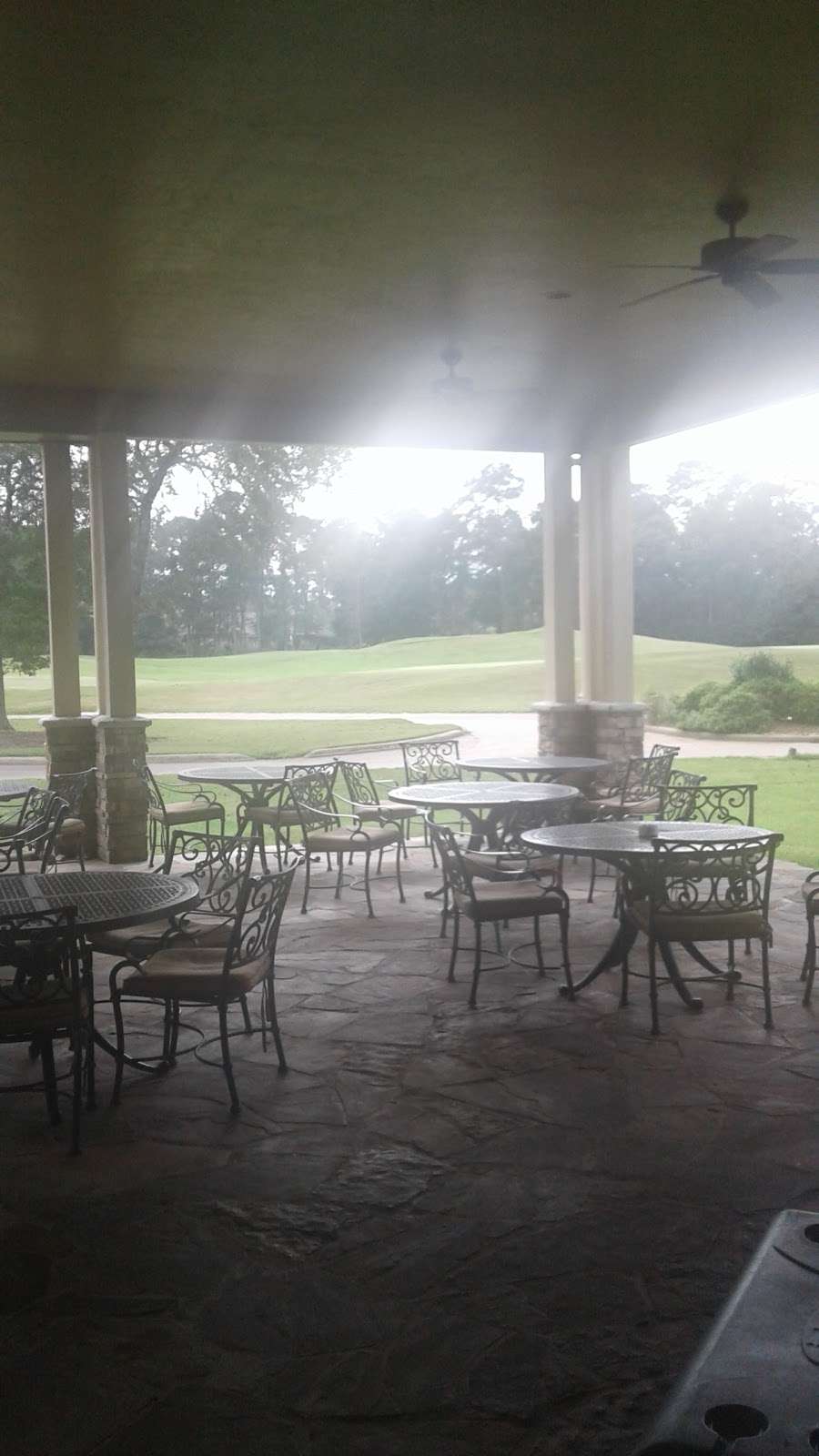 Lake Windcrest Golf Club | 10941 Clubhouse Cir, Magnolia, TX 77354, USA | Phone: (281) 259-2279