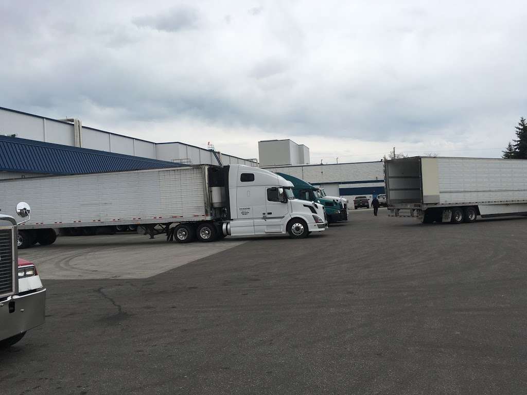 Central Storage & Warehouse Co | 7800 95th St, Pleasant Prairie, WI 53158, USA | Phone: (262) 947-7800