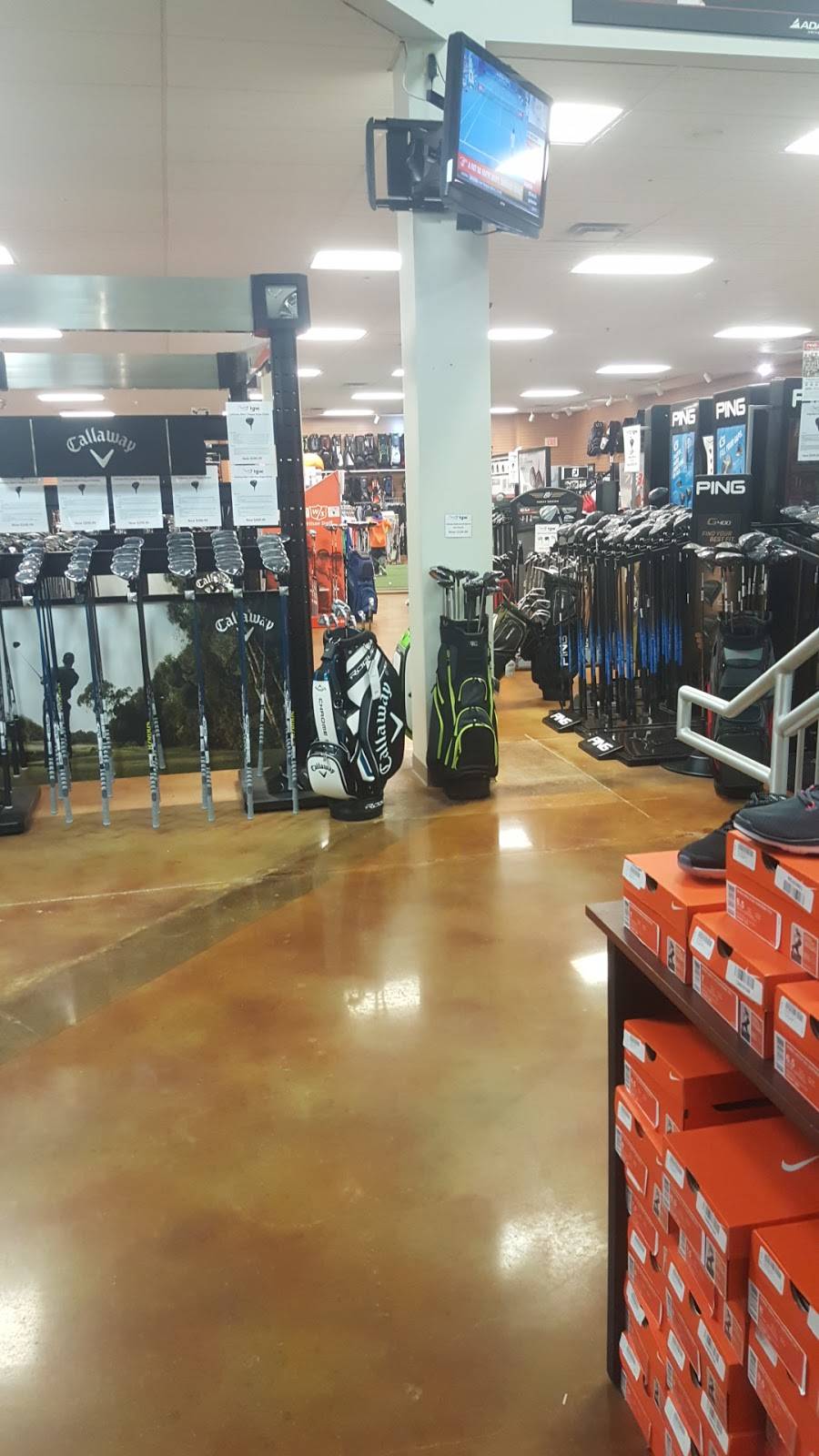 TGW - The Golf Warehouse | 8851 E 34th St N, Wichita, KS 67226, USA | Phone: (316) 858-0462