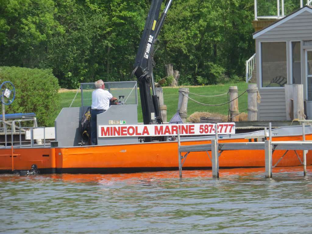 Mineola Marine Inc. Chain O Lakes | 117 Cora Avenue, or 41 Mineola Rd, Fox Lake, IL 60020, USA | Phone: (847) 587-2777