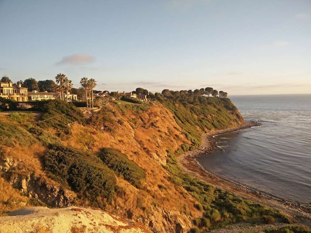 Paseo Lunado Drive | Palos Verdes Estates, CA 90274, USA