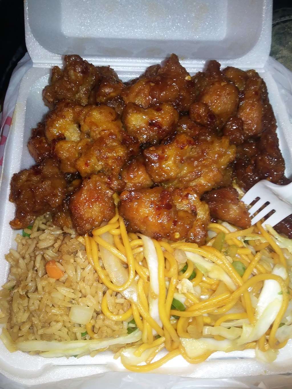 Louisiana Fried Chicken & Chinese Food | 1950 Rosecrans Ave, Compton, CA 90220, USA | Phone: (310) 638-2288