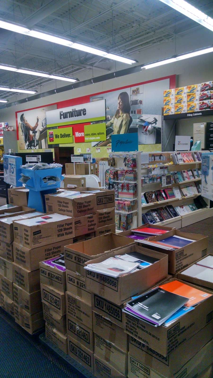 Staples in 550 Marketplace Blvd, Hamilton Township, NJ 08691, USA
