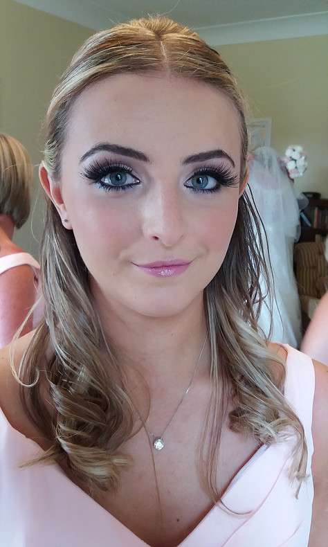 Bridal make up artist for Hertfordshire | 7 School Ln, Tewin, Welwyn AL6 0JR, UK | Phone: 07816 919097