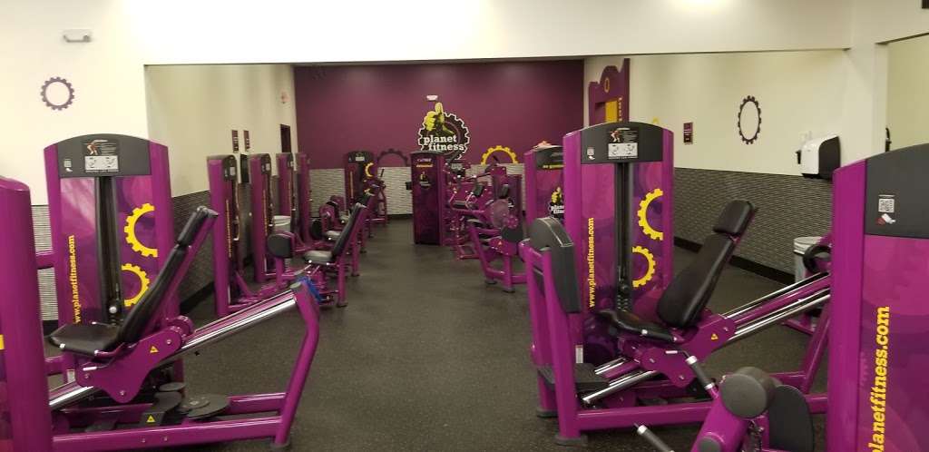 Planet Fitness | 436 Renaissance Rd, North Brunswick Township, NJ 08902, USA | Phone: (732) 658-3935