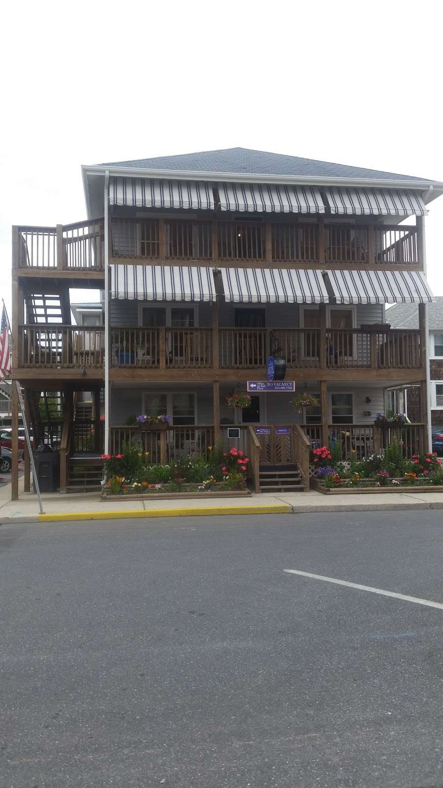 Beach Walk Hotel | 2 10th St, Ocean City, MD 21842, USA | Phone: (877) 445-4959