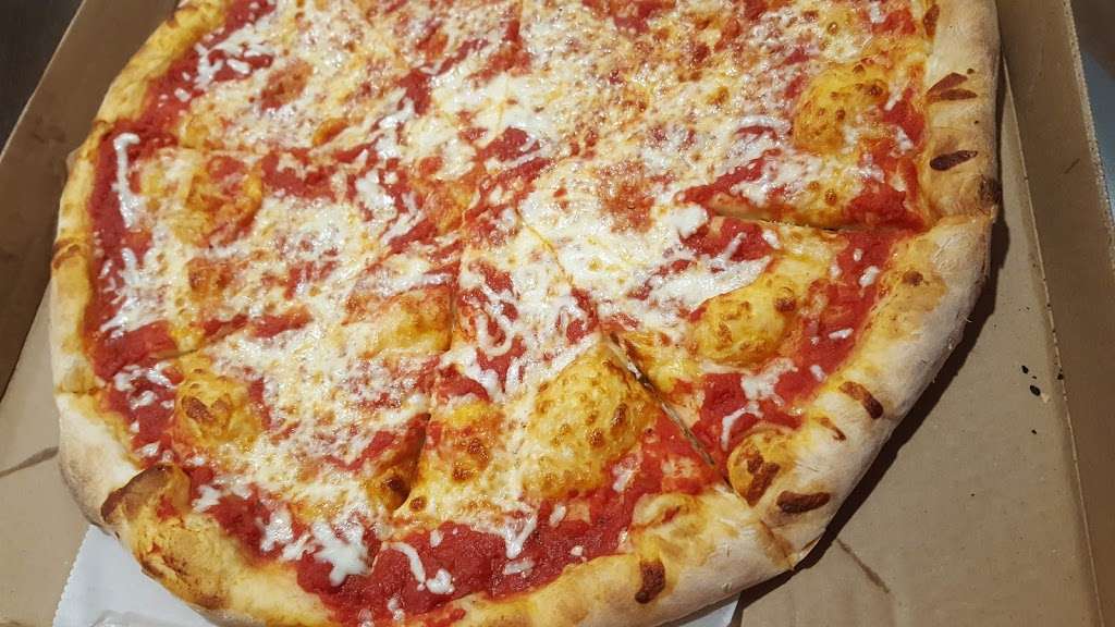 Sals Pizza | 501 Daniel Webster Hwy A, Merrimack, NH 03054, USA | Phone: (603) 424-3000