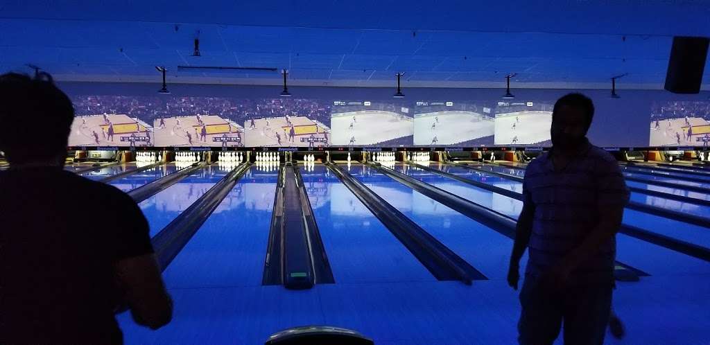 Brunswick Zone Lowell Lanes | 647 Pawtucket Blvd, Lowell, MA 01854, USA | Phone: (978) 454-0476