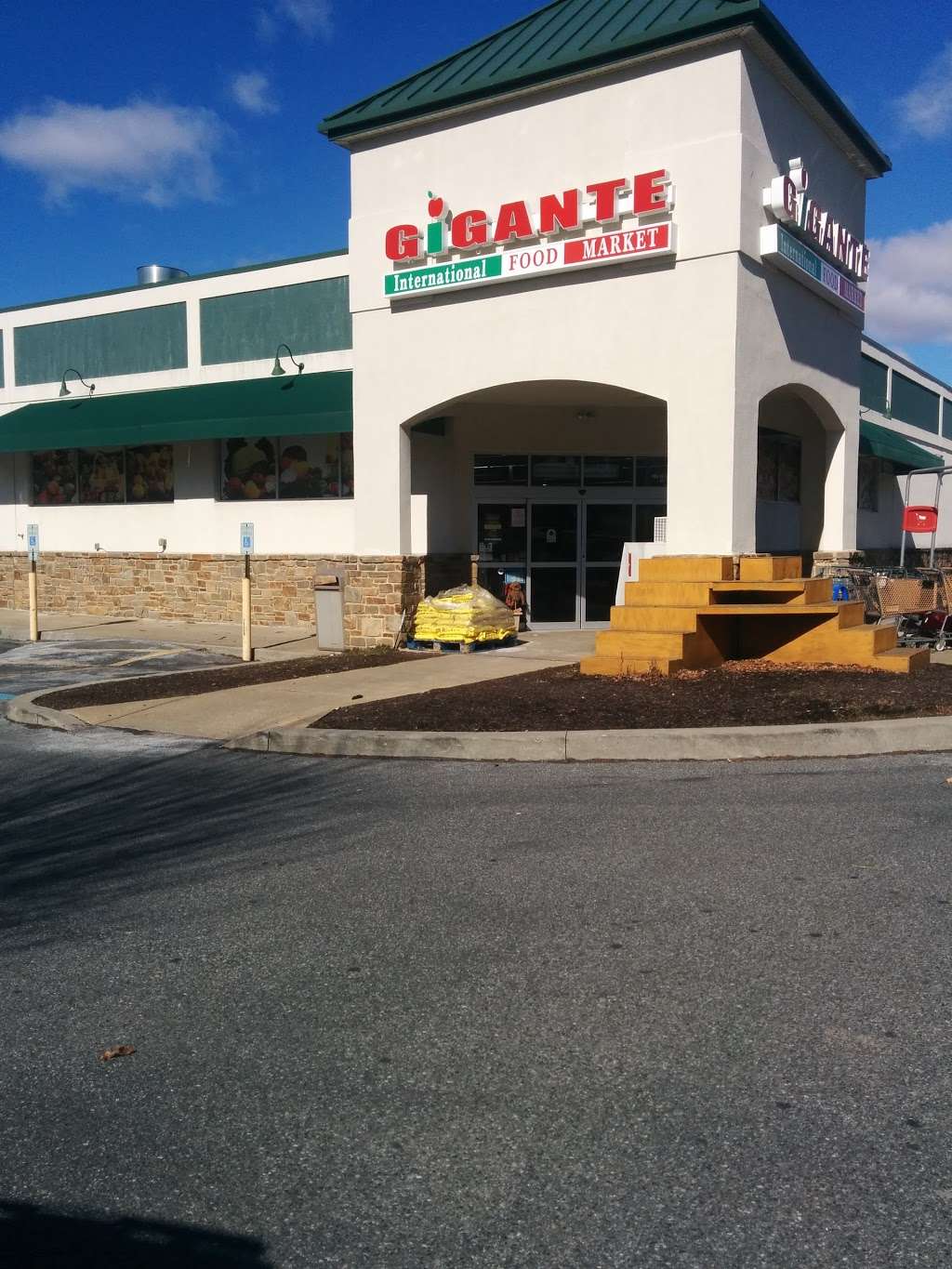 Gigante International Food Market | 8847 Gap Newport Pike, Avondale, PA 19311 | Phone: (610) 268-8802