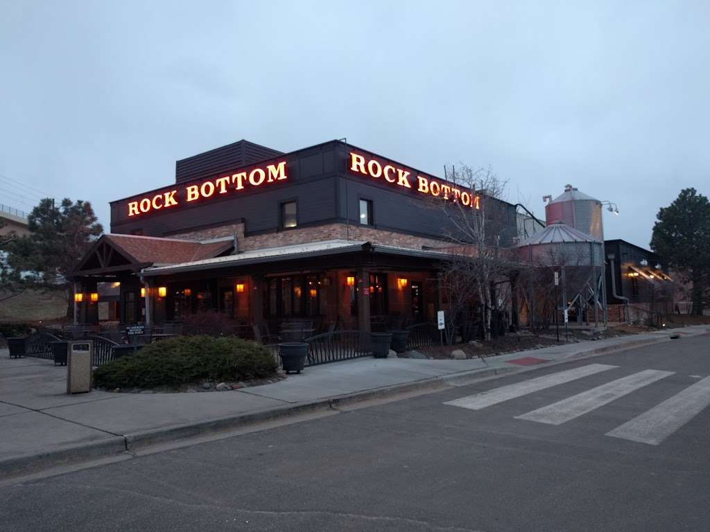 Rock Bottom Restaurant & Brewery | 9627 E, County Line Road, Centennial, CO 80112 | Phone: (303) 792-9090