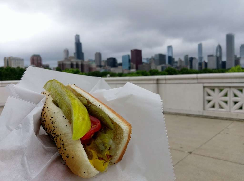 Kim and Carlos Hotdog Cart | 499 E McFetridge Dr, Chicago, IL 60605