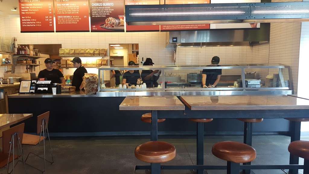 Chipotle Mexican Grill | 19025 US-441, Mt Dora, FL 32757 | Phone: (352) 735-1983