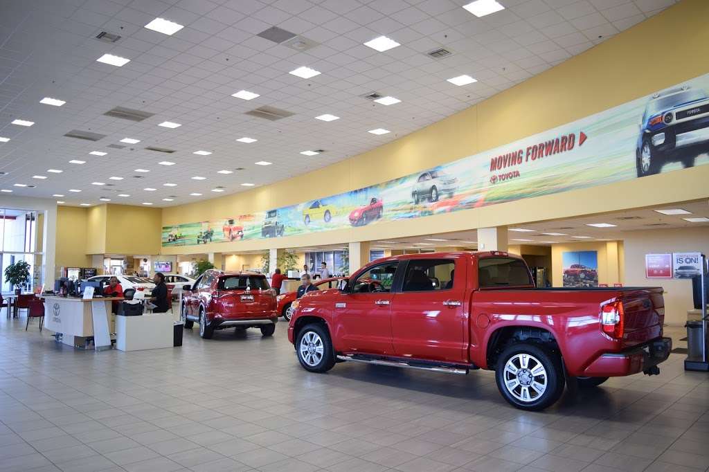 Fort Bend Toyota | 20465 Southwest Fwy, Richmond, TX 77469, USA | Phone: (281) 341-5900