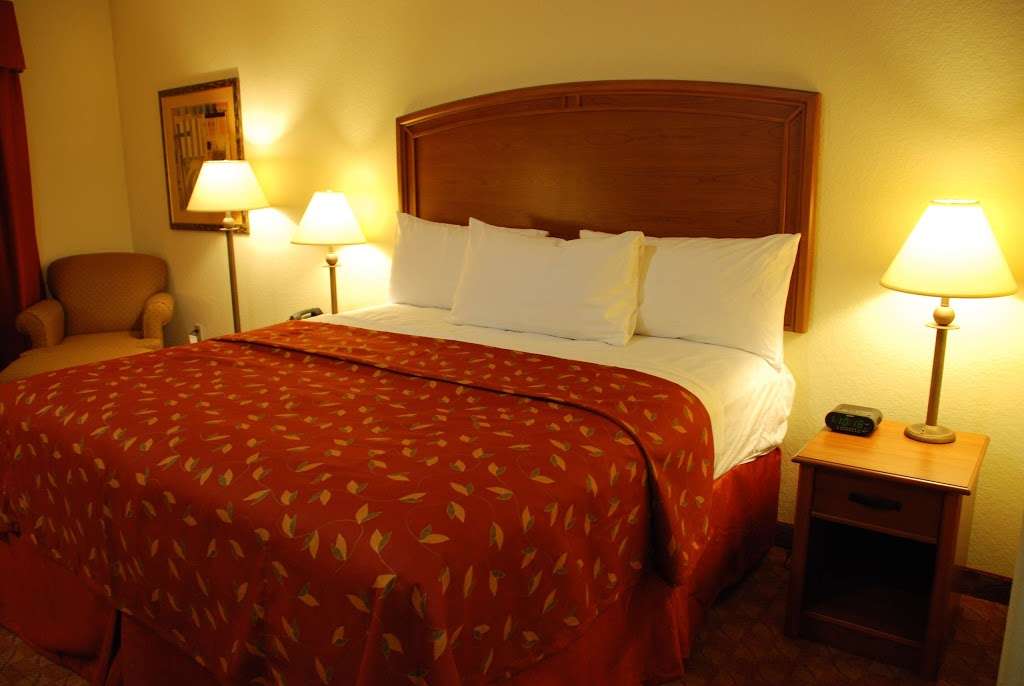 Best Western Plus San Antonio East Inn & Suites | 8669 E, I-10, San Antonio, TX 78109, USA | Phone: (210) 661-8669