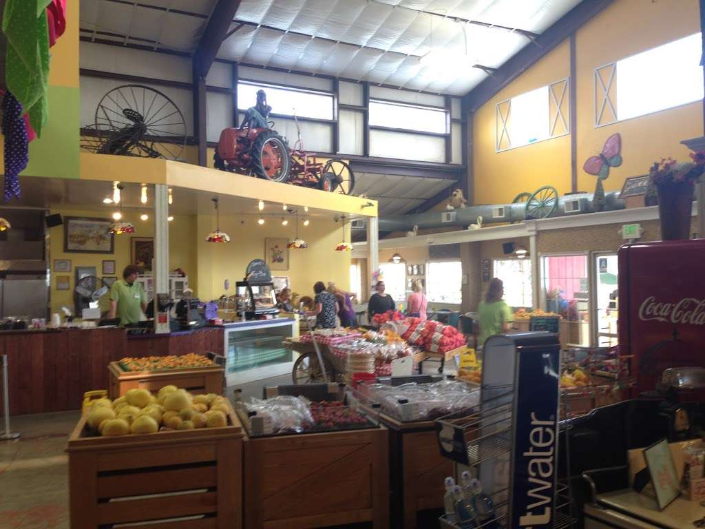 The Big Red Barn, Murray Family Farms | 6700 General Beale Rd, Bakersfield, CA 93307, USA | Phone: (855) 868-7729