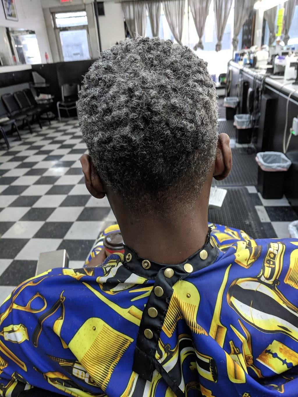 Buzz Barber Shop | 20094 Livernois # A, Detroit, MI 48221, USA | Phone: (313) 341-4352