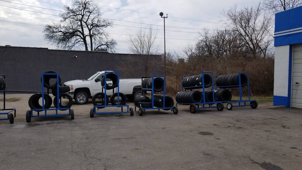 Discount Tires | 2815 Woodson Rd, Overland, MO 63114, USA | Phone: (314) 428-7079