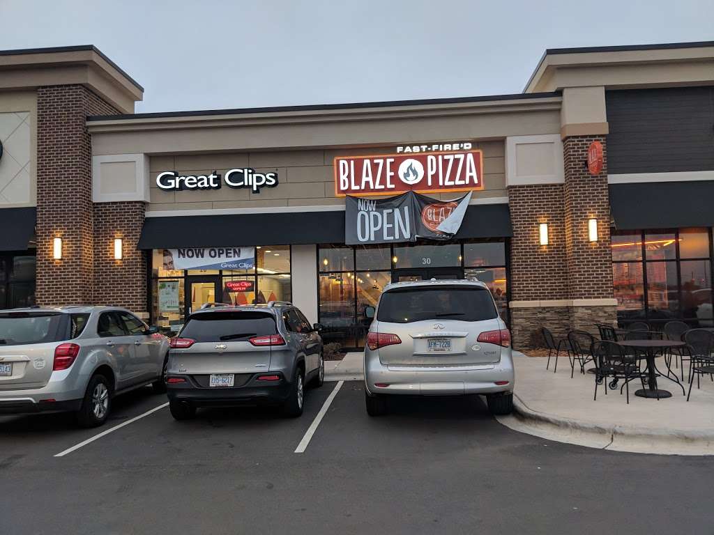 Blaze Pizza | 8915 Christenbury Pkwy Suite 30, Concord, NC 28027, USA | Phone: (980) 734-3270