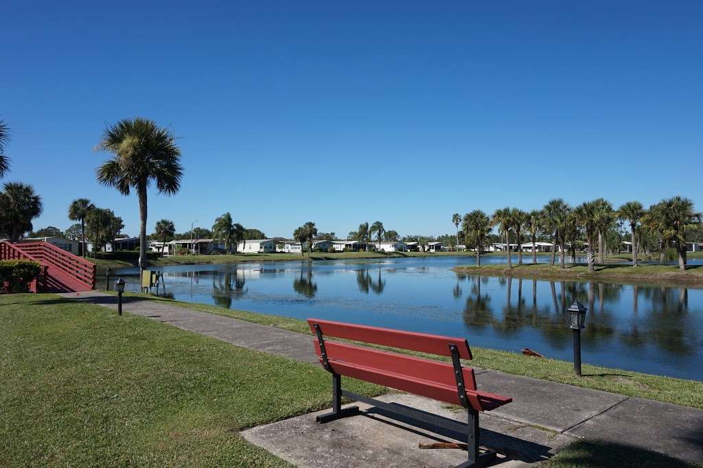 Tower Lakes Retirement Community | 1865 Tower Lakes Blvd, Lake Wales, FL 33859, USA | Phone: (866) 370-1581