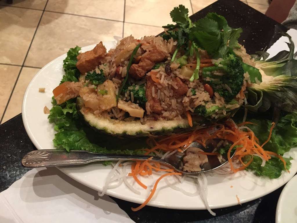 Thai Bamboo Bistro | 6715 Quail Hill Pkwy, Irvine, CA 92603, USA | Phone: (949) 509-4771